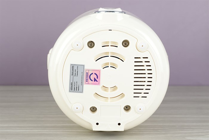 Hộp cơm điện Lock&Lock EJR226IVY Màu Màu be