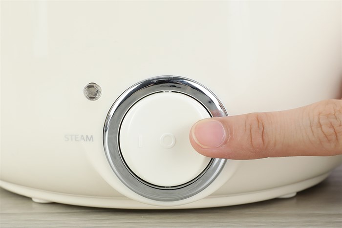 Hộp cơm điện Lock&Lock EJR226IVY Màu Màu be