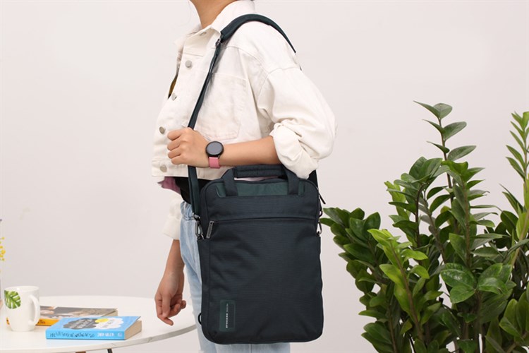 Balo Laptop 13.3 inch Tucano Work out Vertical WOV-MB133 Màu Xanh Navy