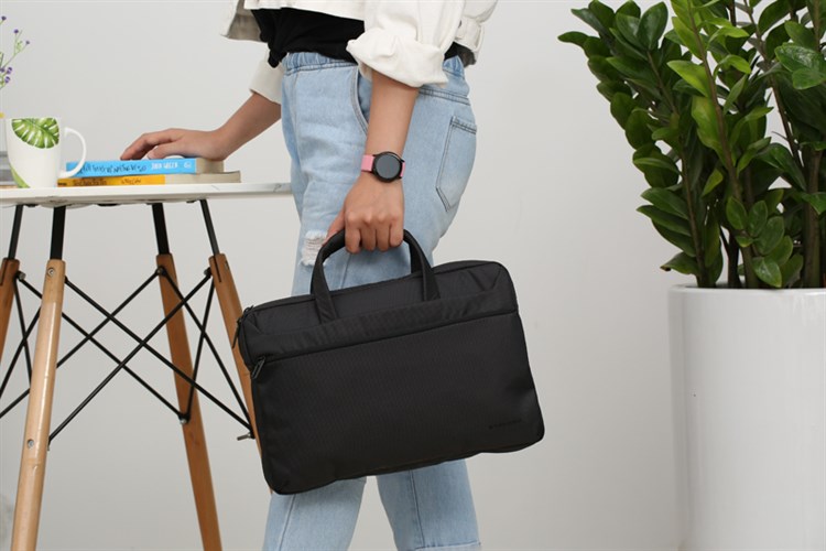 Túi xách chống sốc Laptop 13.3 inch Tucano Work out 3 Slim WO3-MB13 Màu Đen
