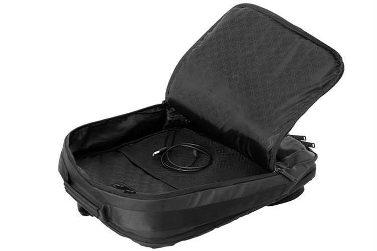 Balo Laptop 15.6 inch kèm cổng USB Arctic Hunter 1500362 Màu Đen