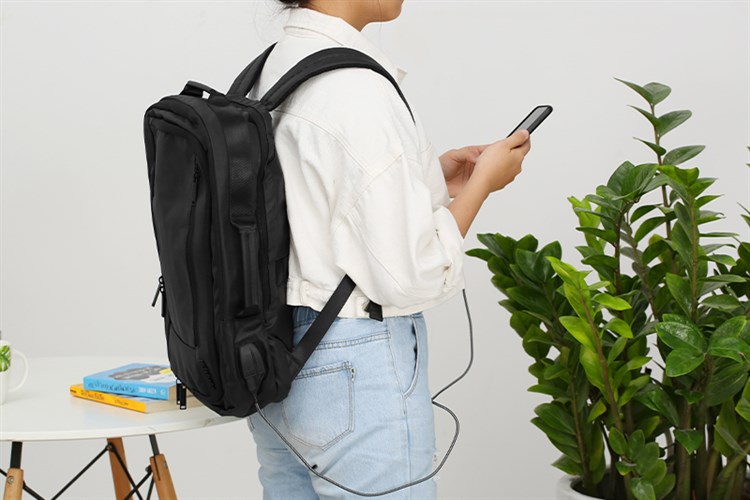 Balo Laptop 15.6 inch kèm cổng USB Arctic Hunter 1500362 Màu Đen