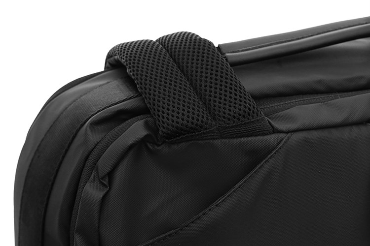 Balo Laptop 15.6 inch kèm cổng USB Arctic Hunter 1500362 Màu Đen