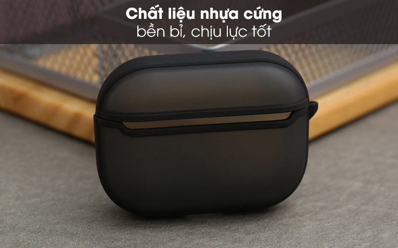 Chất liệu nhựa cứng bền bỉ, chịu lực tốt - Túi đựng AirPods Pro nhựa cứng JM SP01 Đen