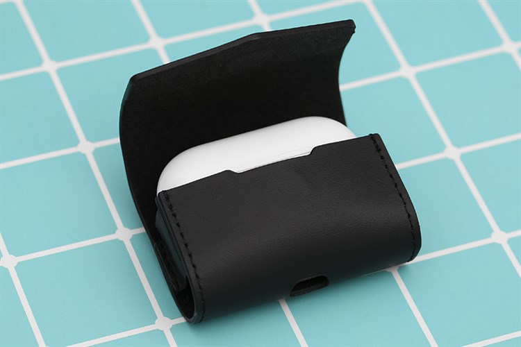 Túi đựng AirPods Pro Nhựa dẻo PU kèm móc JM PL07 Màu Đen
