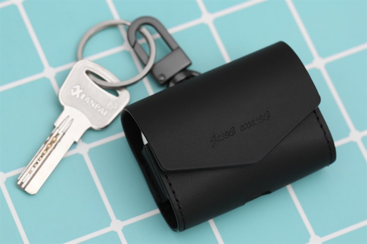 Túi đựng AirPods Pro Nhựa dẻo PU kèm móc JM PL07 Màu Đen