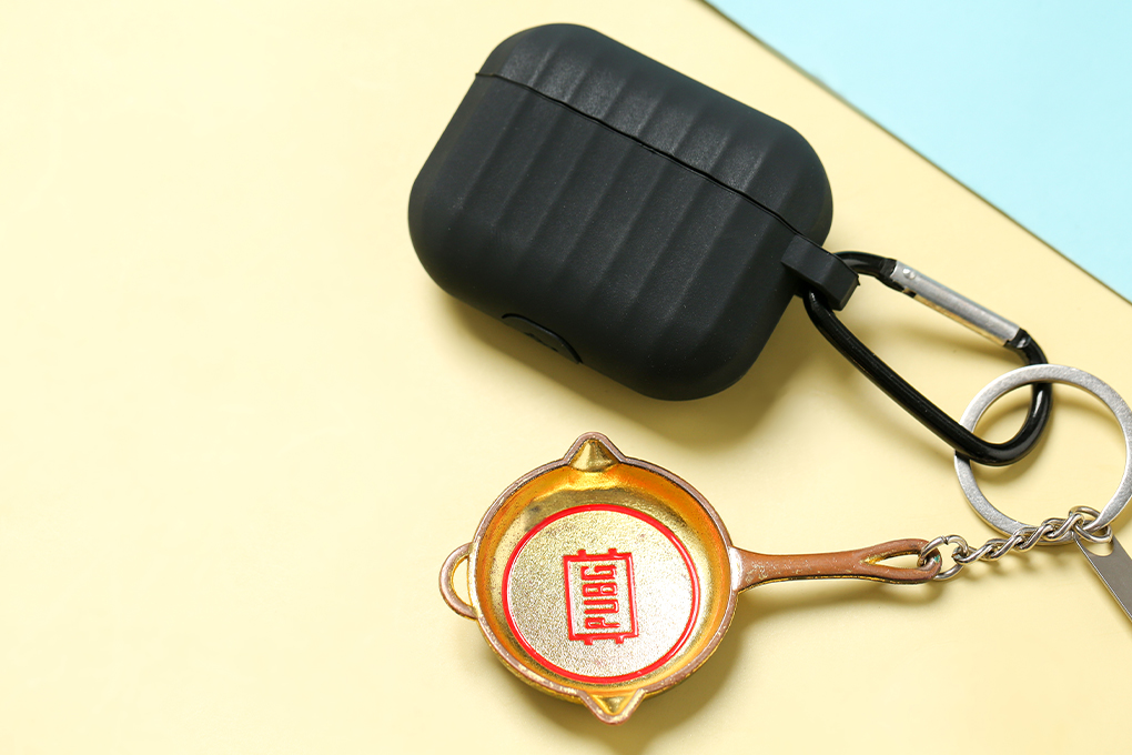 Túi đựng Airpods Pro Nhựa dẻo TPU OSMIA CK-F048 Màu Đen