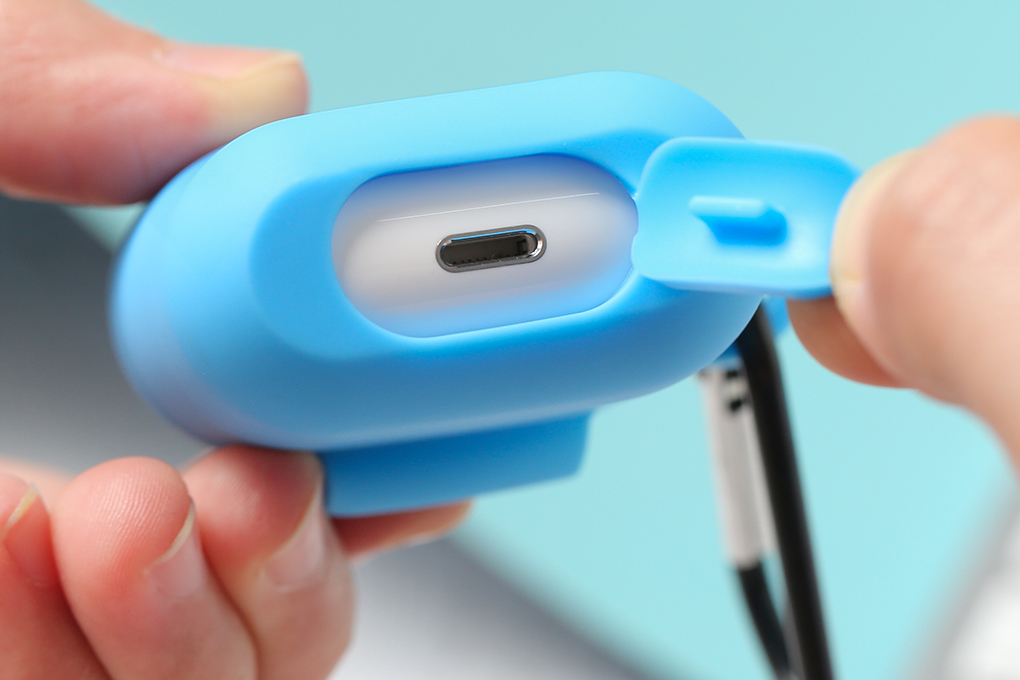 Túi đựng Airpods 1 & 2 Nhựa dẻo OSMIA CK-AP002 Màu Xanh dương nhạt