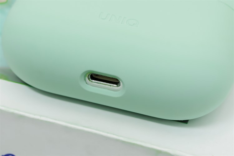 Túi đựng AirPods Pro UniQ Silicone Lino Hybrid Xanh mint Màu Xanh mint