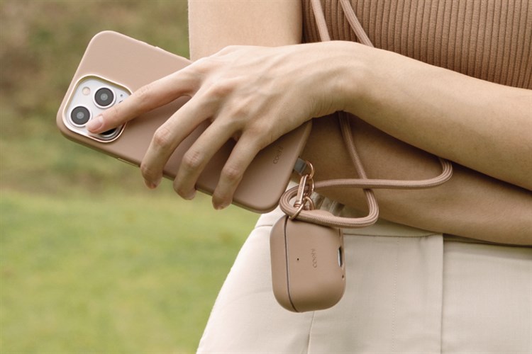 Túi đựng AirPods Pro 2 da PU nhựa PC UNIQ Coehl Haven Màu Da