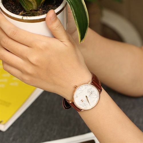 Dây da đồng hồ 18 mm nâu DVM5K1 Màu Nâu nhạt