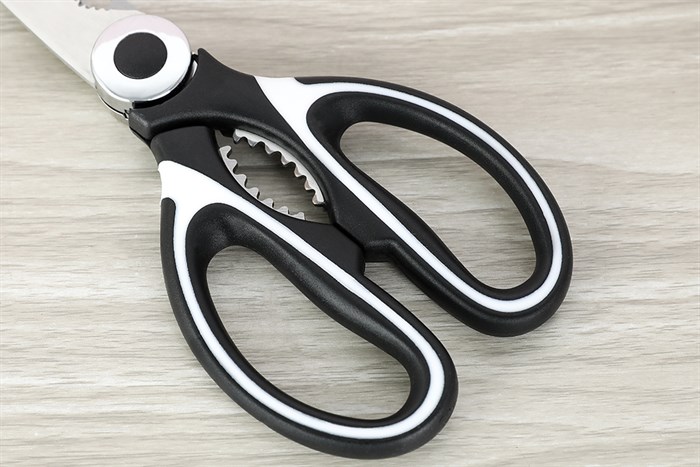 Kéo nhà bếp đa năng thép không gỉ 2Cr13 Delites LD-9138B Màu Trắng - Đen