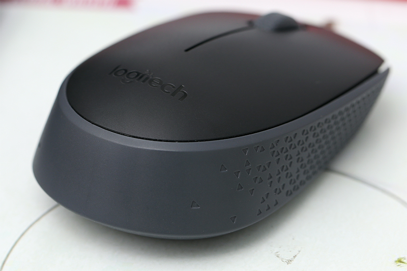 Chuột không dây Logitech M170 Đen