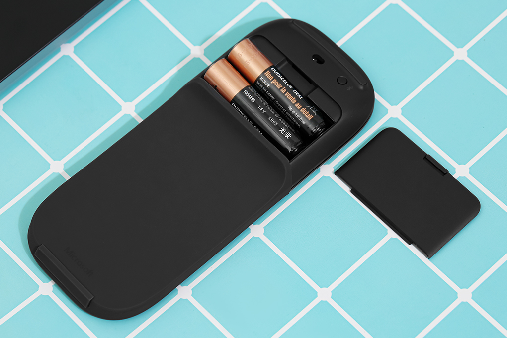 Chuột Bluetooth Microsoft Arc - 25