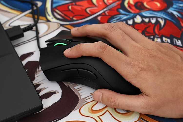 Chuột Có dây Gaming Razer DeathAdder V2 Màu Đen