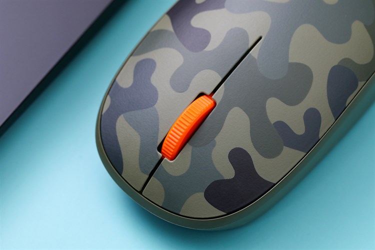 Chuột Bluetooth Microsoft Camo Màu Xanh rêu