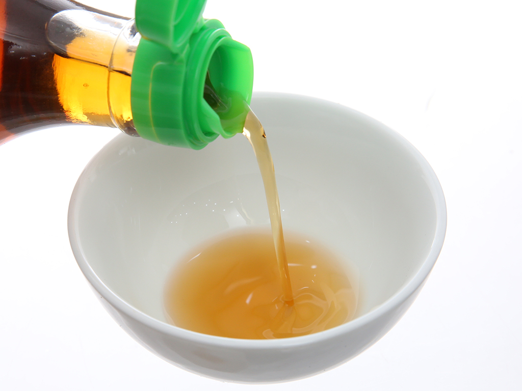 https://cdn.tgdd.vn/Products/Images/8644/158085/bhx/nuoc-mam-chay-lien-thanh-chai-500ml-4-org.jpg