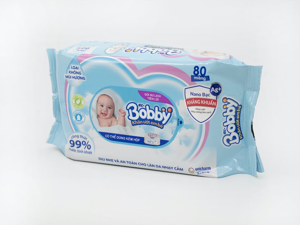 Khăn ướt em bé Bobby không mùi gói 80 miếng 10
