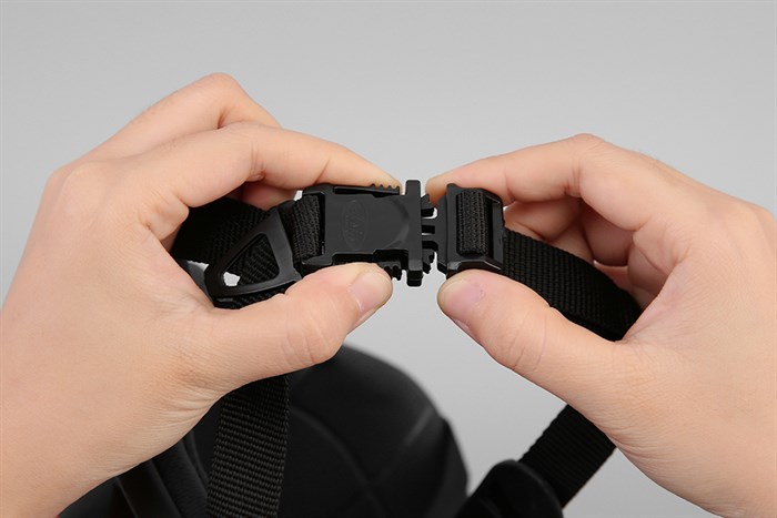 Mũ 1/2 size M Asia MT-105 đen đỏ Màu Đen - Đỏ