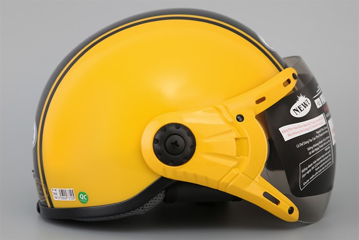 Mũ 1/2 size L Asia MT-114KC đen vàng Màu Đen - Vàng