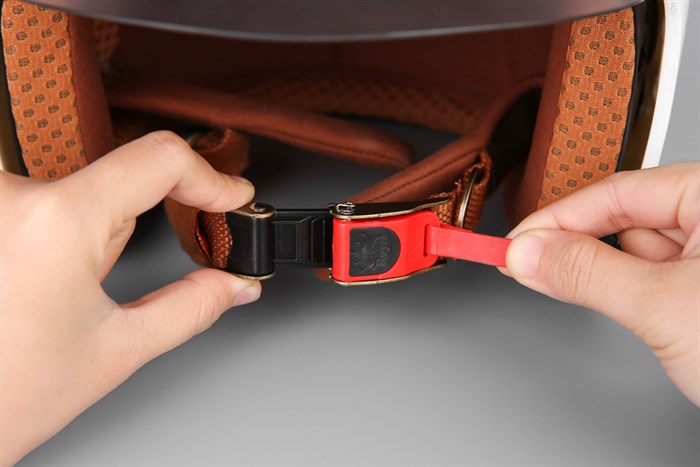 Mũ bảo hiểm 3/4 có kính size XL Royal M139 Trắng Màu Trắng