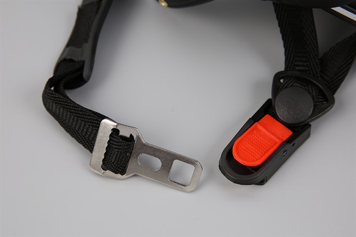 Mũ 1/2 Chita CT6B1(K) GP đen đỏ Màu Đen - Đỏ