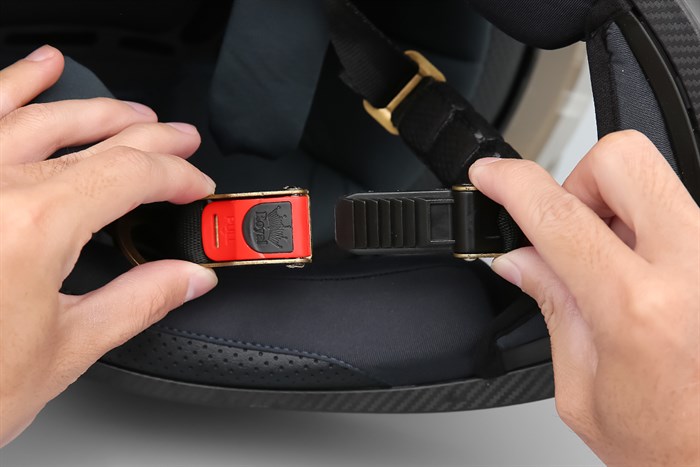 Mũ fullface Size XL Royal M138B đen Màu Đen