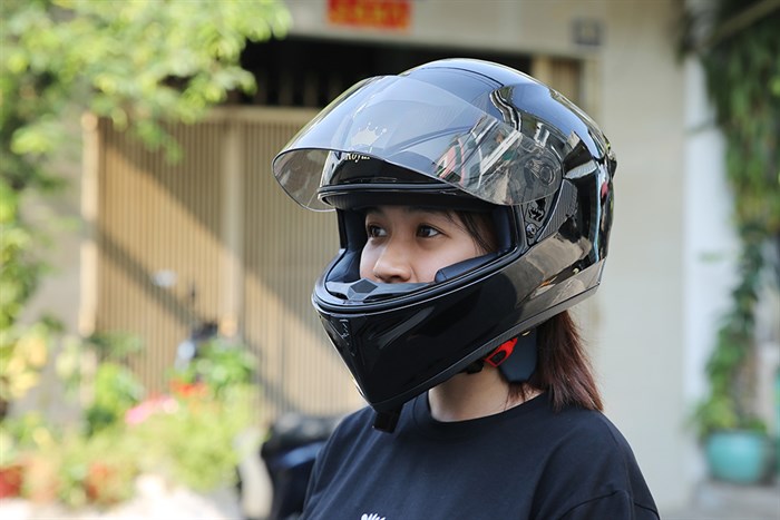 Mũ fullface Size XL Royal M138B đen Màu Đen