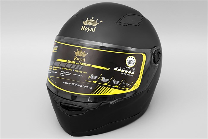 Mũ bảo hiểm fullface Size XL Royal M136 đen Màu Đen