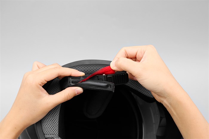 Mũ bảo hiểm fullface Size XL Royal M136 đen Màu Đen