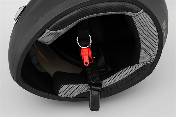 Mũ bảo hiểm fullface Size XL Royal M136 đen Màu Đen