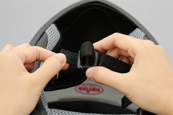 Mũ fullface size XL Boss ATN30K đen Màu Đen