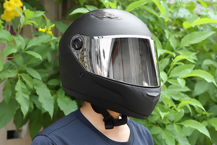 Mũ fullface size XL Boss ATN30K đen Màu Đen