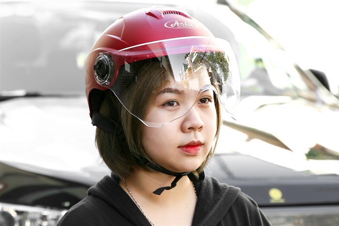 Mũ 1/2 size L Asia MT-179K đỏ Màu Đỏ