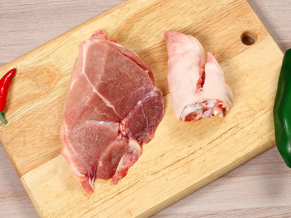 Chân giò heo trước C.P khay 500g (1-3 miếng) 10
