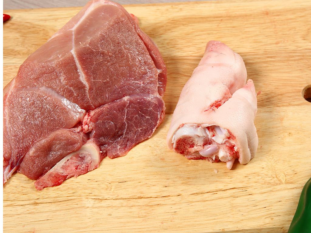 Chân giò heo trước C.P khay 500g (1-3 miếng) 11