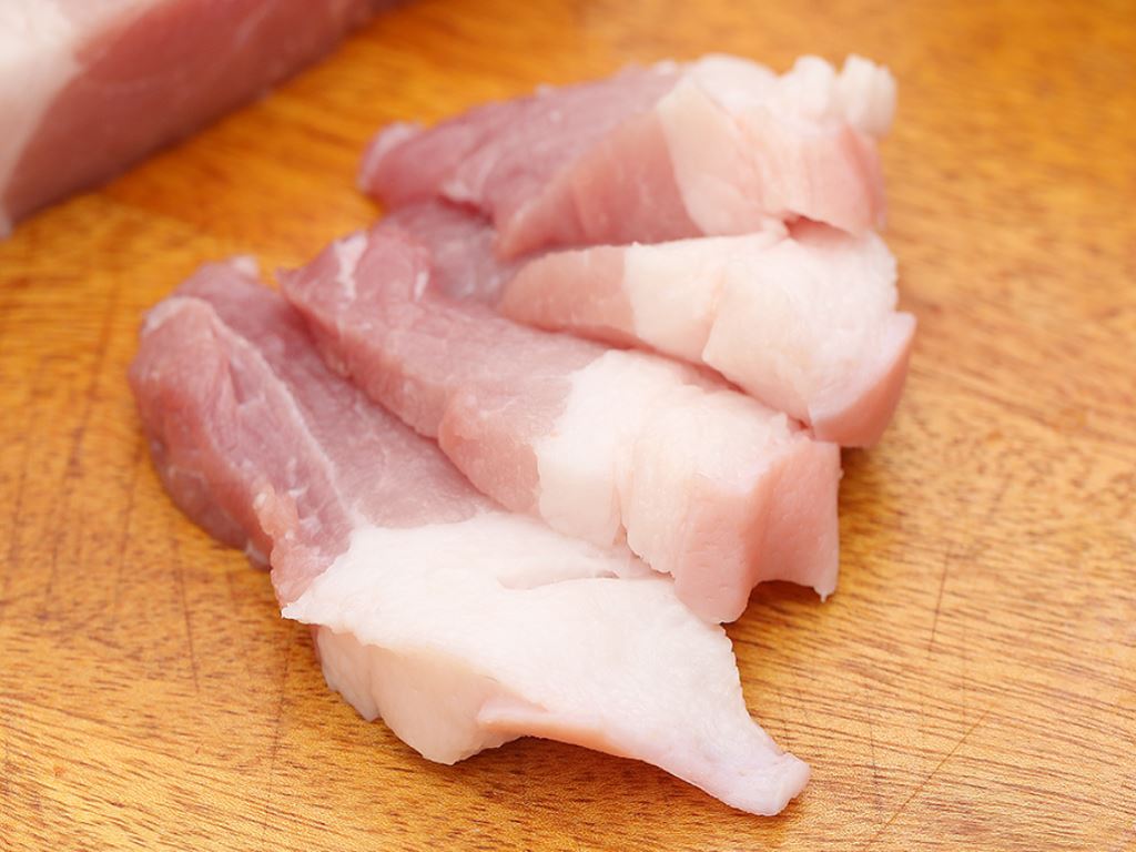 Thịt đùi heo Bách hoá XANH túi 500g 5