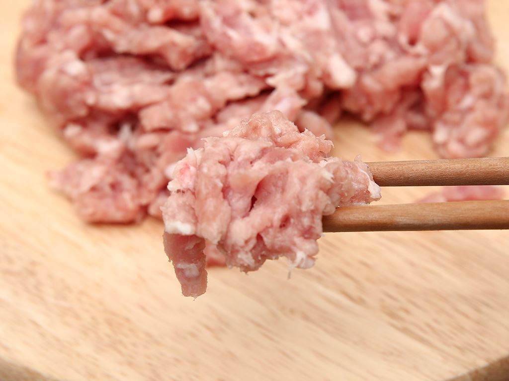 Thịt heo xay C.P khay 300g 5
