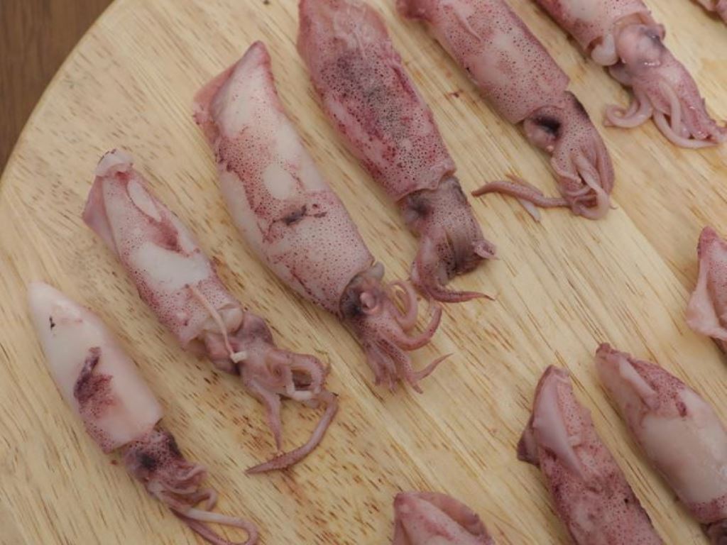 Mực ghim hấp vỉ 200g 5