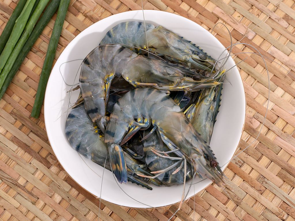Tôm sú nguyên con khay 500g (12 - 15 con) 1