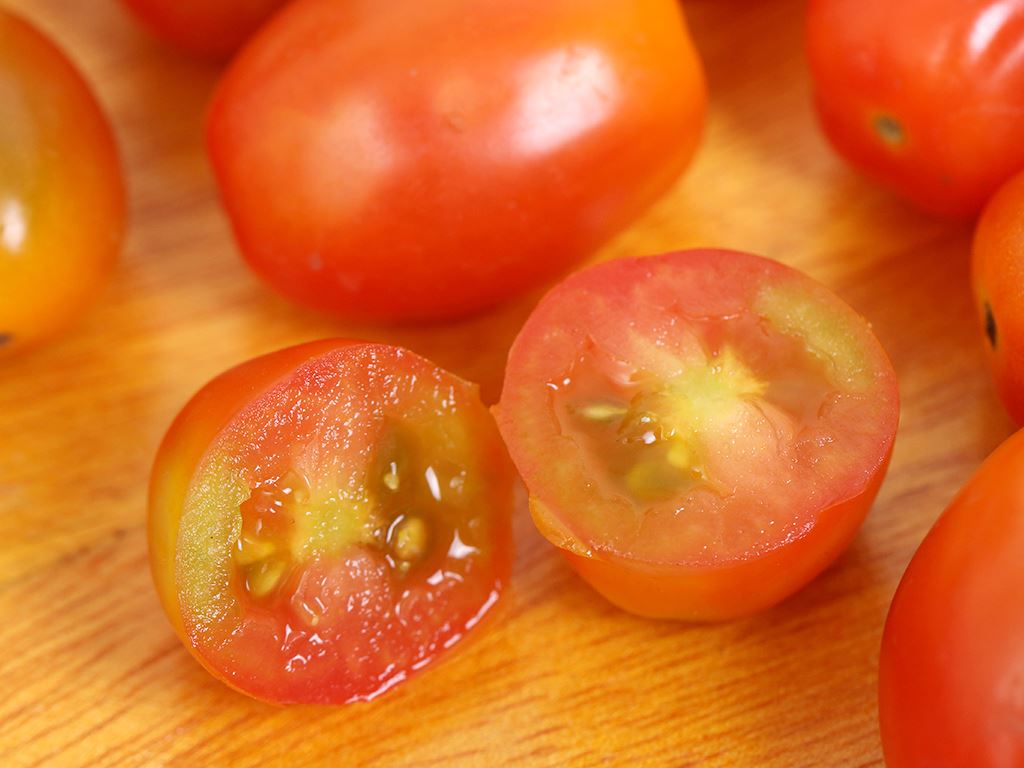 Cách chọn và bảo quản cà chua để sử dụng quanh năm