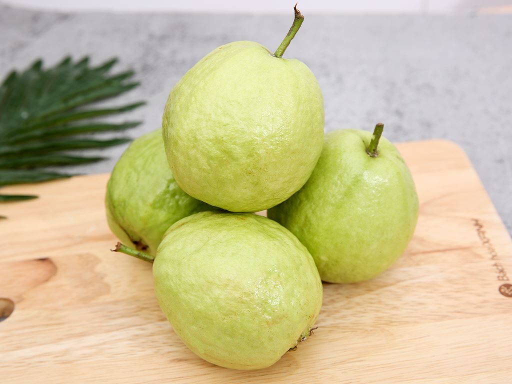 Ổi Đài Loan túi 1kg (3-5 trái) giá tốt tại Bách hoá XANH