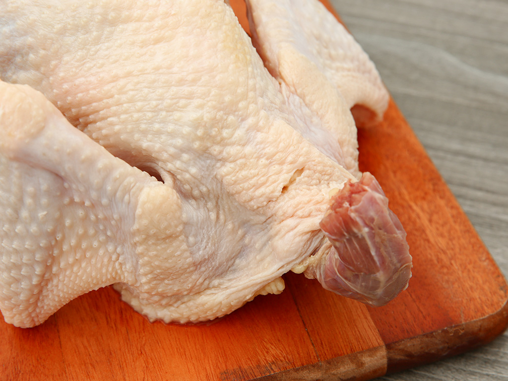 Gà dai nguyên con nhập khẩu đông lạnh túi 1.2kg 4