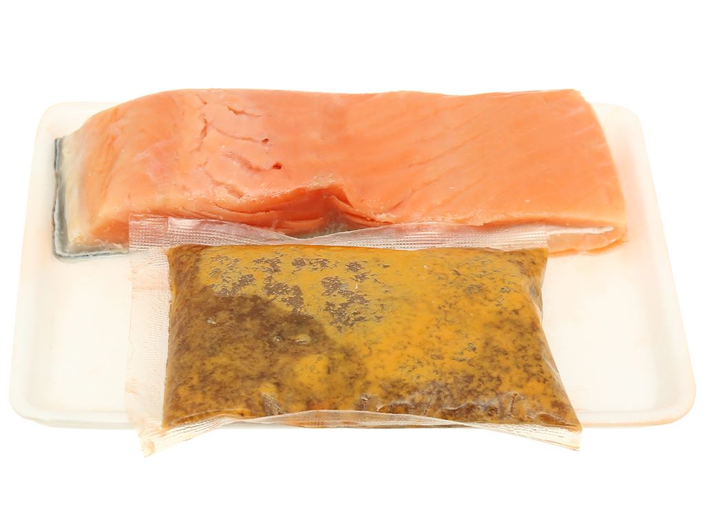Cá hồi phi lê xốt tiêu xanh SG Food khay 300g 6