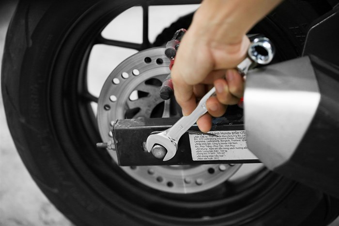 Cờ lê 2 đầu Crownman 17 mm 0408317