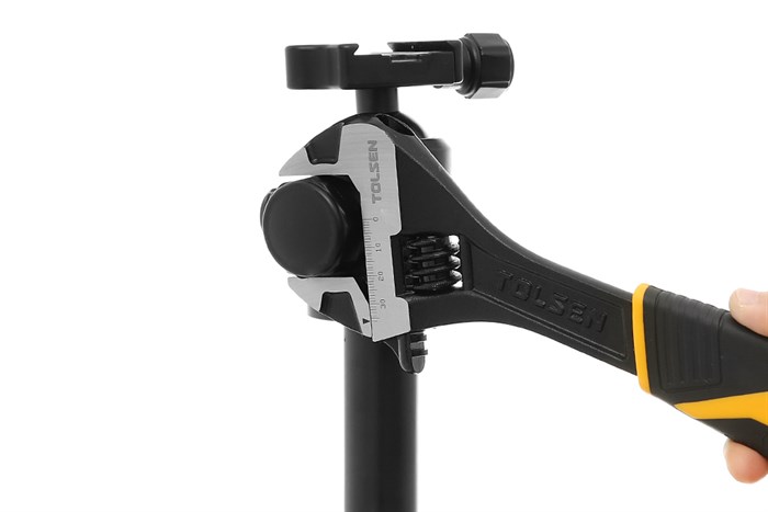Mỏ lết cán nhựa đen Tolsen 38 mm 15311 Màu Đen - Vàng