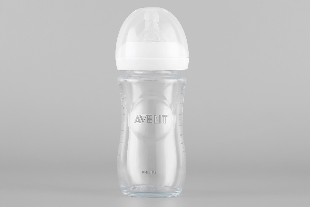 Bình sữa thủy tinh Philips Avent SCF673/13 240ml