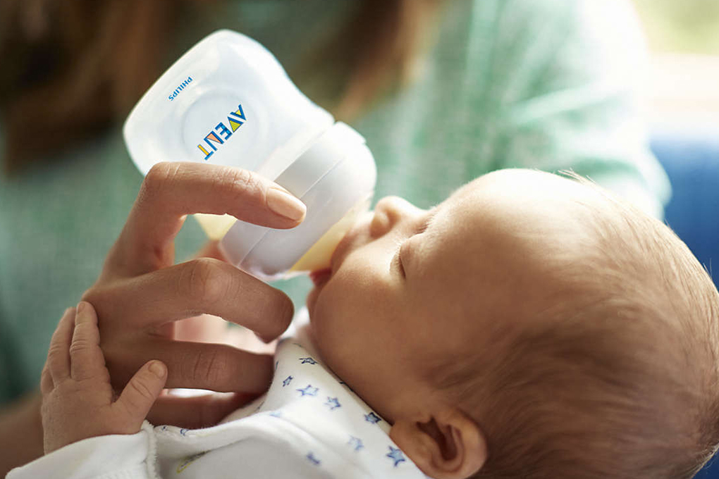 Bộ 2 bình sữa nhựa PP Philips Avent SCF690/23 125ml