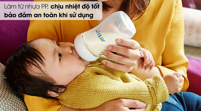  Bình sữa Philips Avent được làm từ nhựa PP, chịu nhiệt độ, bình không chứa chất độc hại.