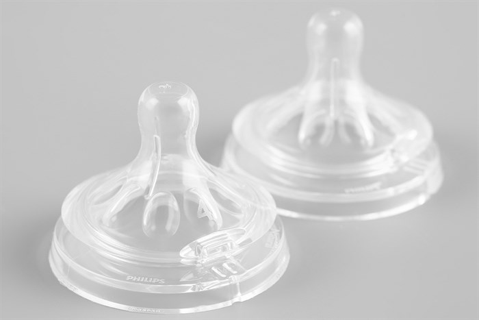 Núm ti silicone Philips Avent cho trẻ từ 6 tháng tuổi SCF654/23 Màu Trắng